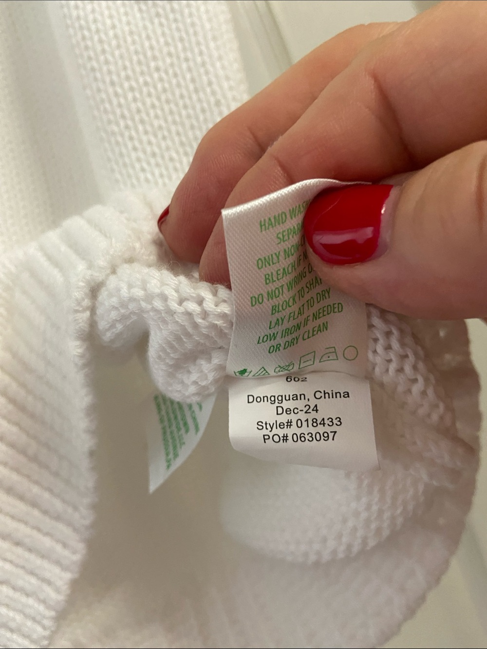 Lilly Pulitzer White Knit Scoop Neck Tank - Picture 3 of 4